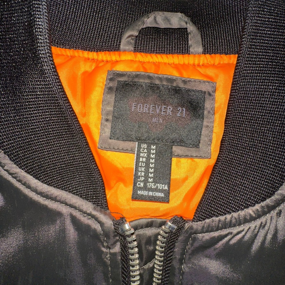Forever 21 Women black Bomber Jacket Orange Lining MA1 Style Size Medium‎ - Picture 4 of 5